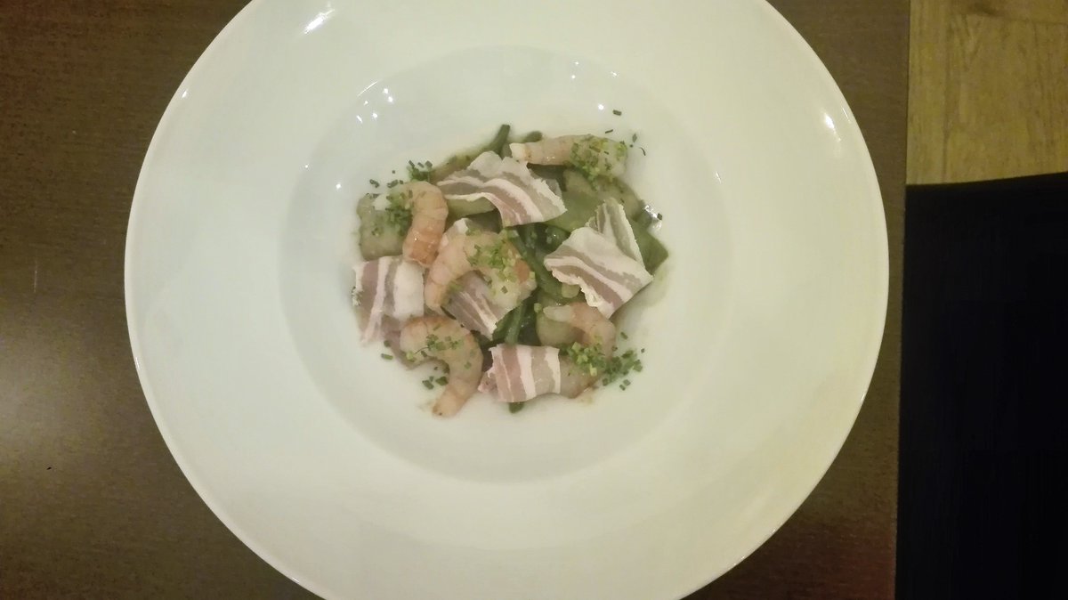 fibwi's tweet photo. 📺🥘 Avui a #Cuinam visitam Tomates Verdes Restaurant, mirau quina pinta! A les 19:30h amb Cristina De Caceres #PassatAl4 https://t.co/ZOg2AANOCY