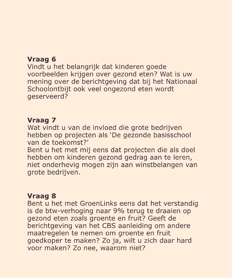 Lisawesterveld's tweet image. Meer dan de helft van de kinderen eet onvoldoende groente en fruit. Ook daarom moet de btw op gezond eten niet omhoog, maar juist omlaag.

Mijn vragen aan de regering 👇