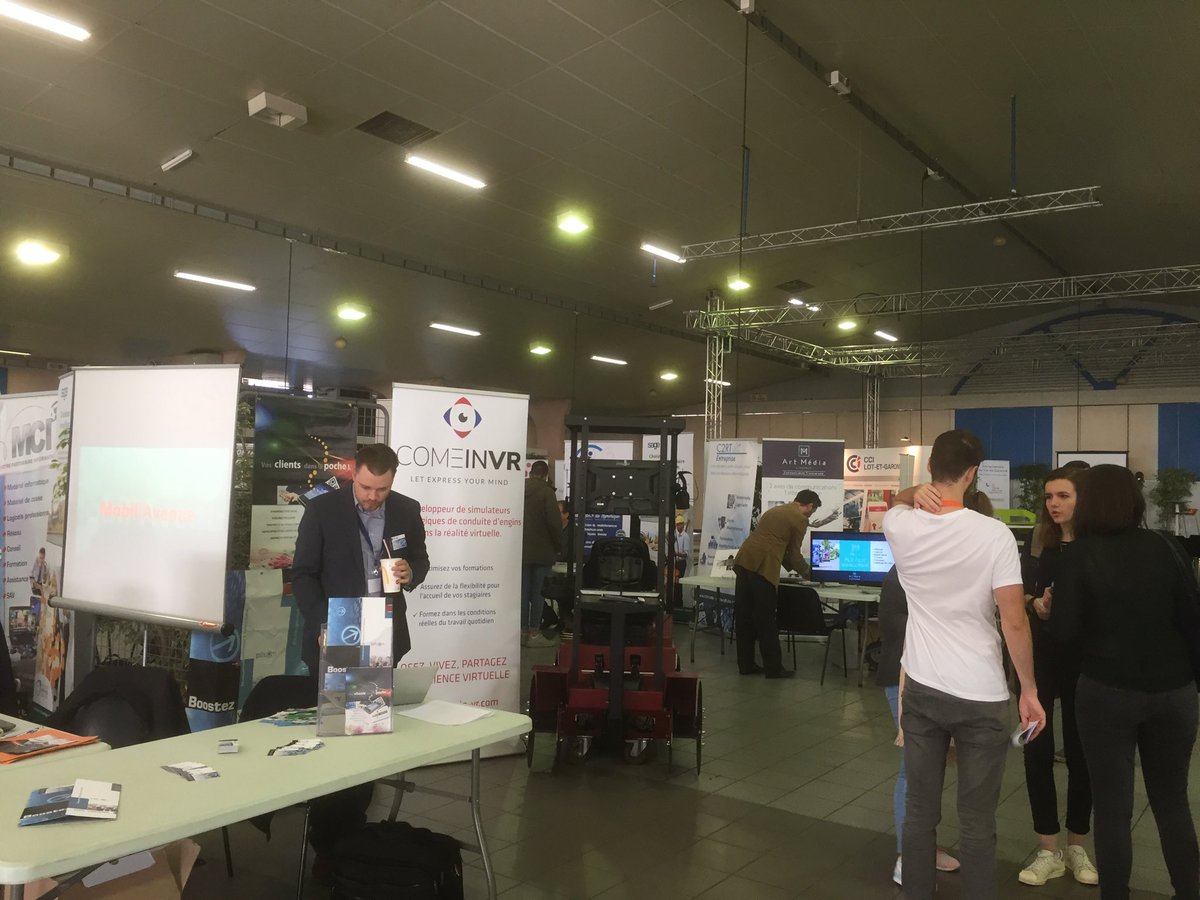 Hubertcorbalan's tweet photo. #numericday 2017 c’est parti ! https://t.co/816aupwSuc