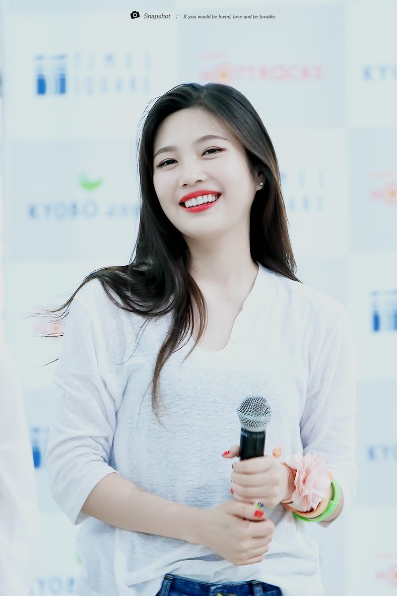 snapsho_t's tweet photo. #레드벨벳 #슬기 #웬디 #조이
https://t.co/huPDaod9Yy
https://t.co/EU00cHh4aE
https://t.co/IbEmw7xfhF https://t.co/R3IYuIMoyf