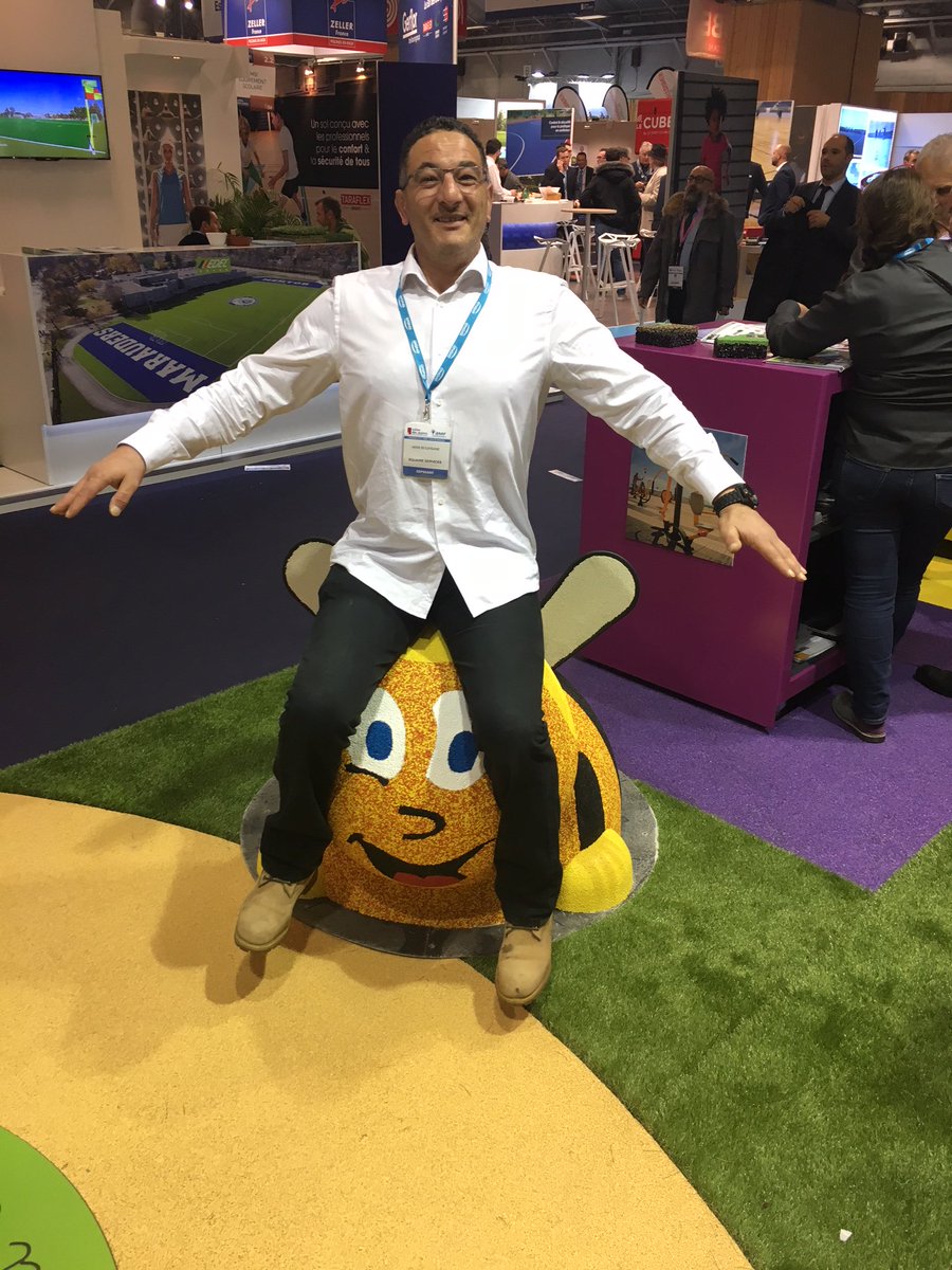 If you can think of a great caption to this photo let us know. The winner will get a bag of Playtop goodies. Please Like/Love/Tweet and Share.