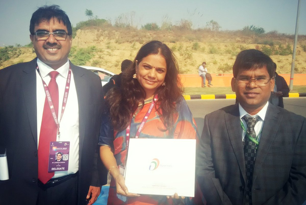 vashimacsc's tweet photo. @_DigitalIndia @gccsofficial proud to be Digital Transformation Crusader https://t.co/wwuxjN9ReO