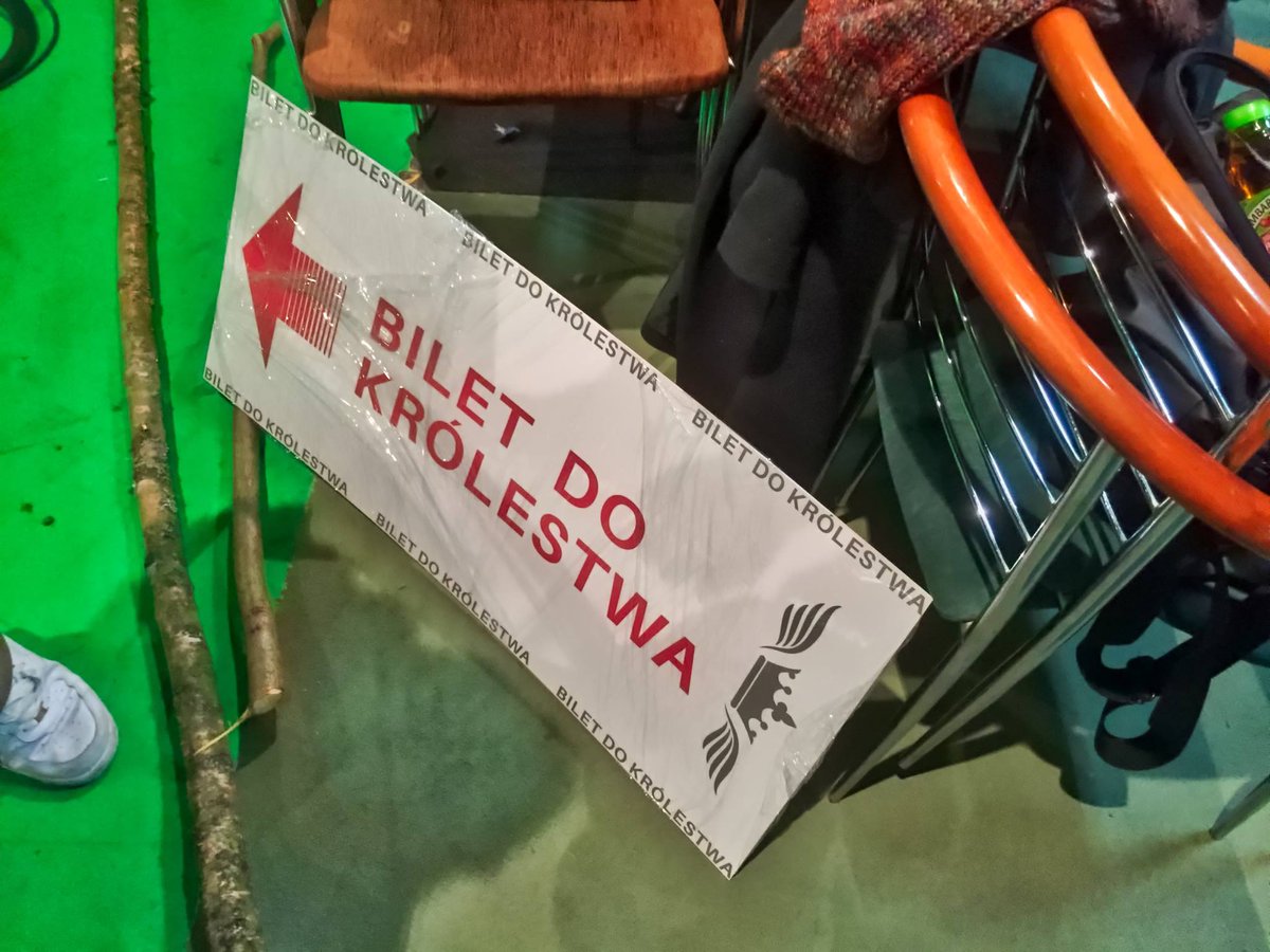 SlowoNaNTVP's tweet photo. Premiera nowej serii "Słowo na niedzielę" już za dwa dni. Wstęp wolny! Jedyny bilet jaki się przyda widzicie na zdjęciu @ReligiaTVP https://t.co/oXyqN3O9gS