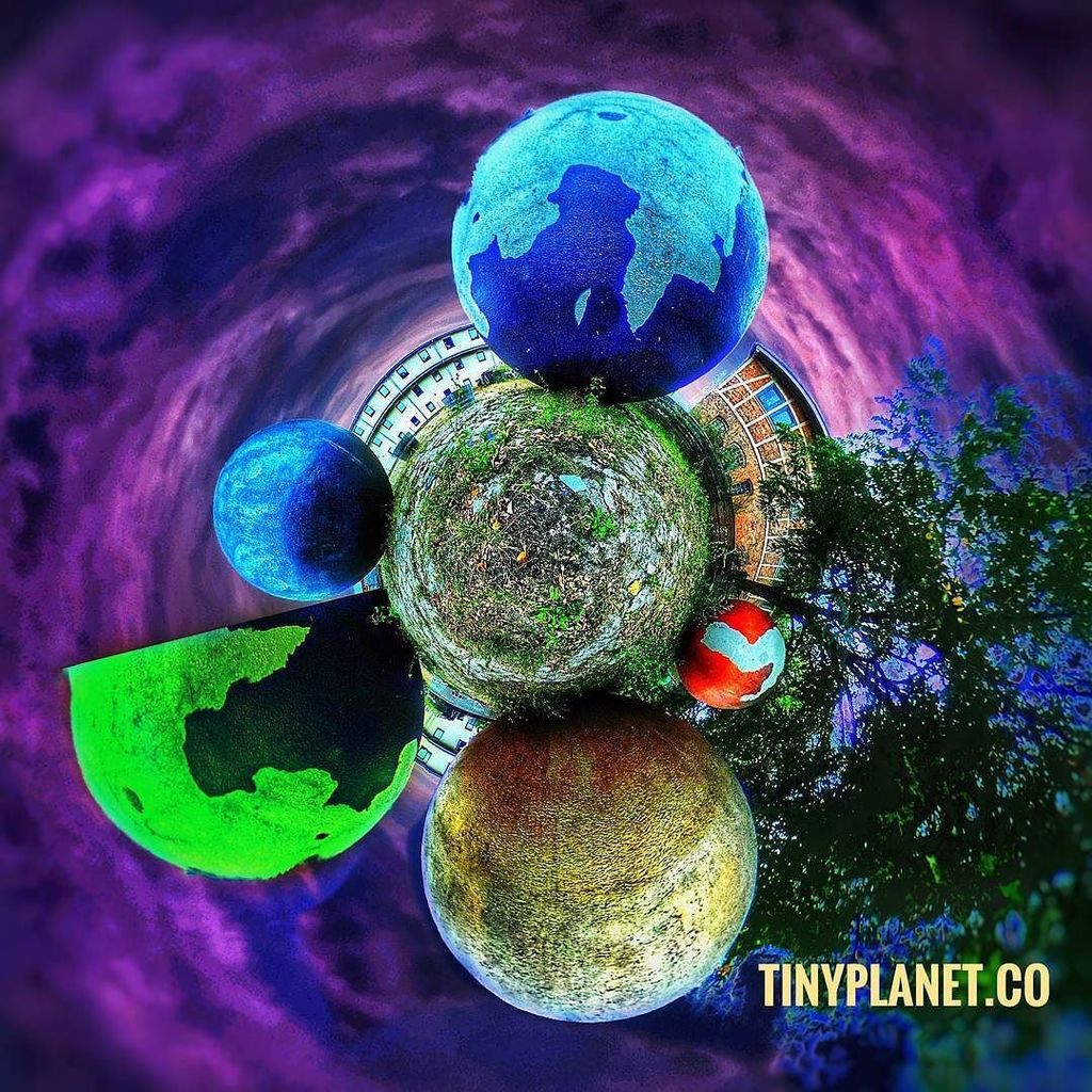 liorlanir's tweet photo. Tiny planet made of tiny planets. 🌏🌐🌍🌐🌎 .
.
.
.
.
#snapseededitors #instagood #smartgraphers #mobilephotography #streetphotography #visualcreatorz #moodygrams #thegraphicspr0ject #shotzdelight #artofvisuals #visualambassadors #milliondollarvisuals #capturedconcepts #thei… https://t.co/2odbPB0CMM