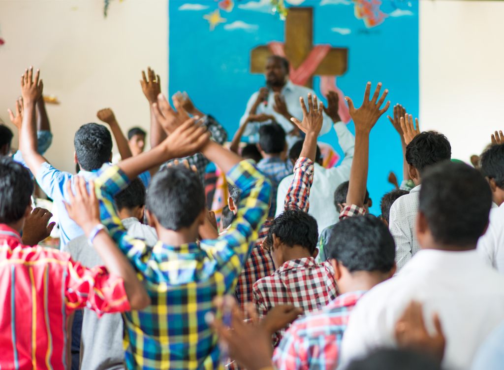 GlobalEncounter's tweet photo. Give thanks to the Lord, for he is good; his love endures forever. Let the redeemed of the Lord tell their story—those he redeemed from the hand of the foe, those he gathered from the lands, from east and west, from north and south. [Psalm 107.1-3] https://t.co/TZDRdyKgue