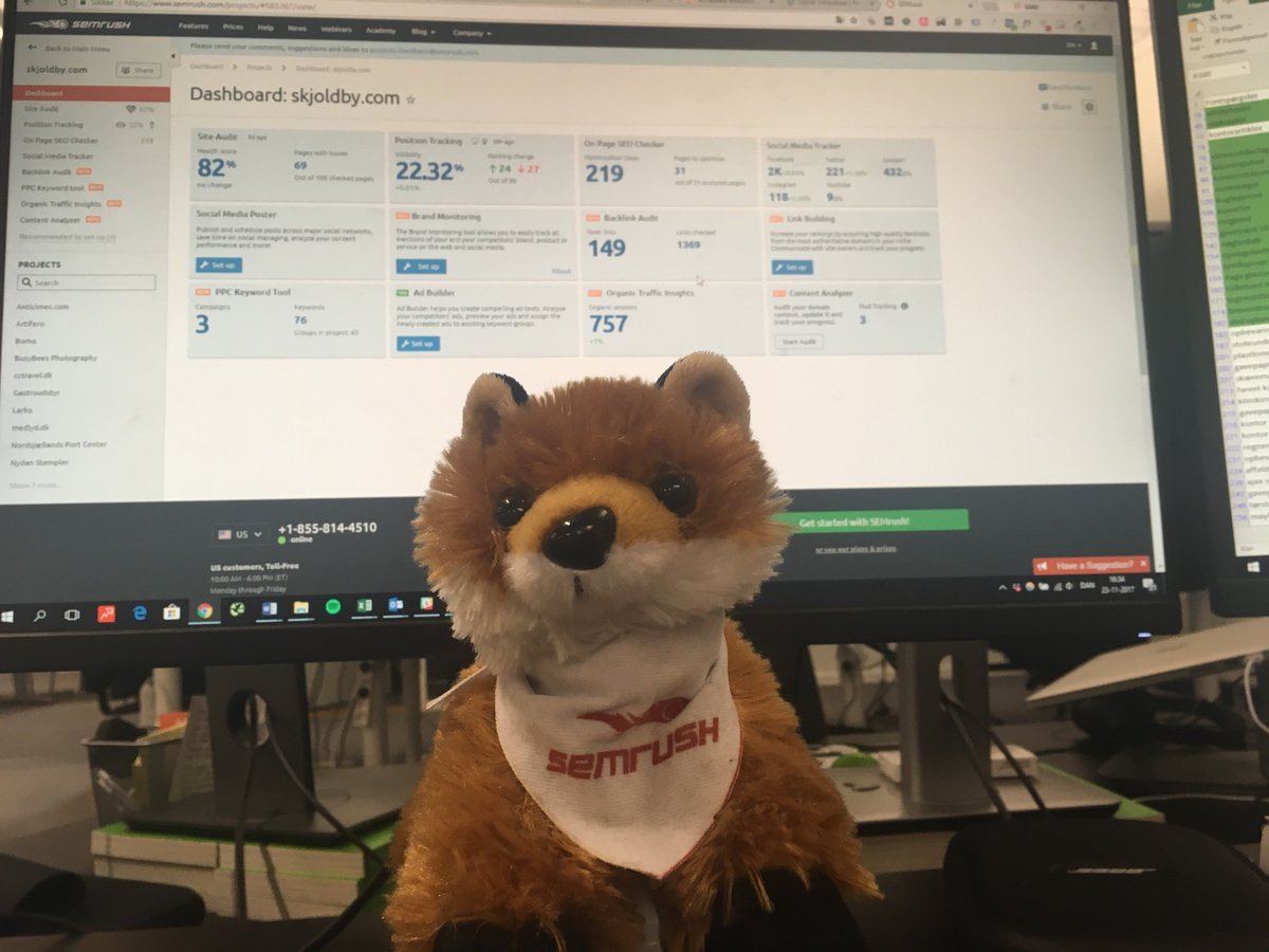 SkjoldbyCo's tweet photo. Vores @SEMrush SEO Fox sidder godt og trygt ved Lasses bord 🦊 https://t.co/2Zg6efsvJ4