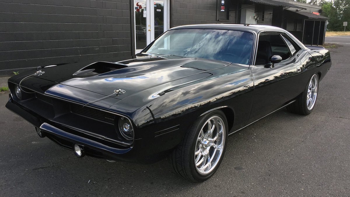 Carfluence's tweet photo. 1970 Plymouth 'Cuda https://t.co/YJnpz1p32q