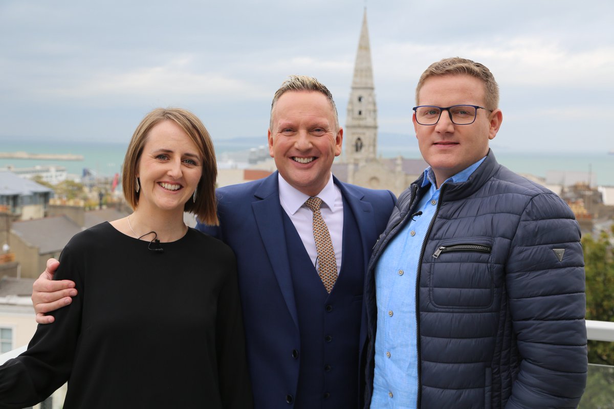ShowhouseTV's tweet photo. It’s our last showdown of the series! Taking us out in style are designers Ciara and Rory at Brook House in Dun Laoghaire. Watch #Showhouse on Tues 9pm @TV3Ireland with @NevilleKnott and @LlewelynBowen https://t.co/sxk4ND0Pz3