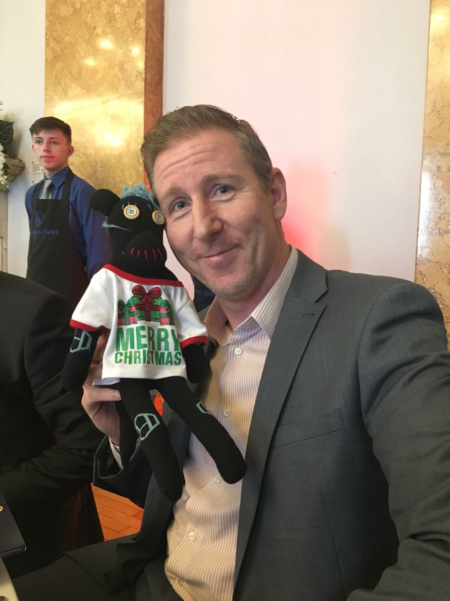stevehuntassoc's tweet photo. Fabulous @ProLiverpool lunch today ππ» #SockMoney even got a selfie with Jonathan Sugden from @greenPMUK π https://t.co/J0IppHLUZY