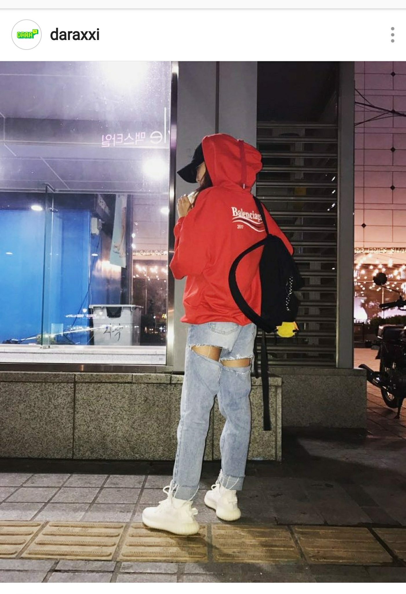 balenciaga hoodie 2017 red