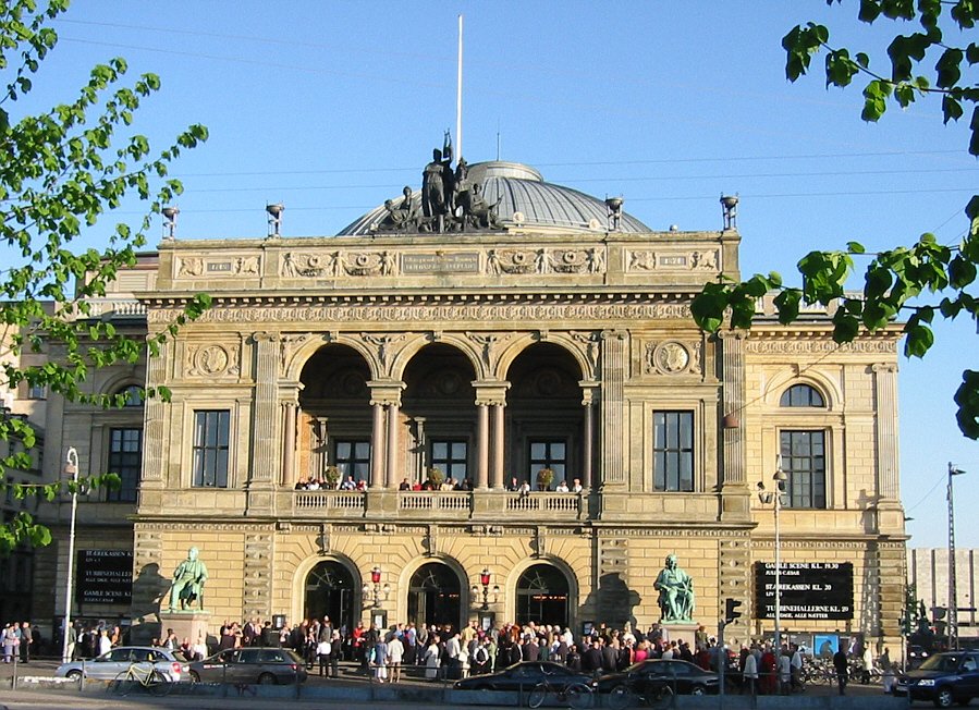CBSCompete's tweet image. Invitation: 'Cultural Institutions and Big Data'. In this seminar, researchers will present an innovative prediction model for attendance, based on social media data, using the Royal Danish Theatre as a case.  cbs.dk/en/node/513467