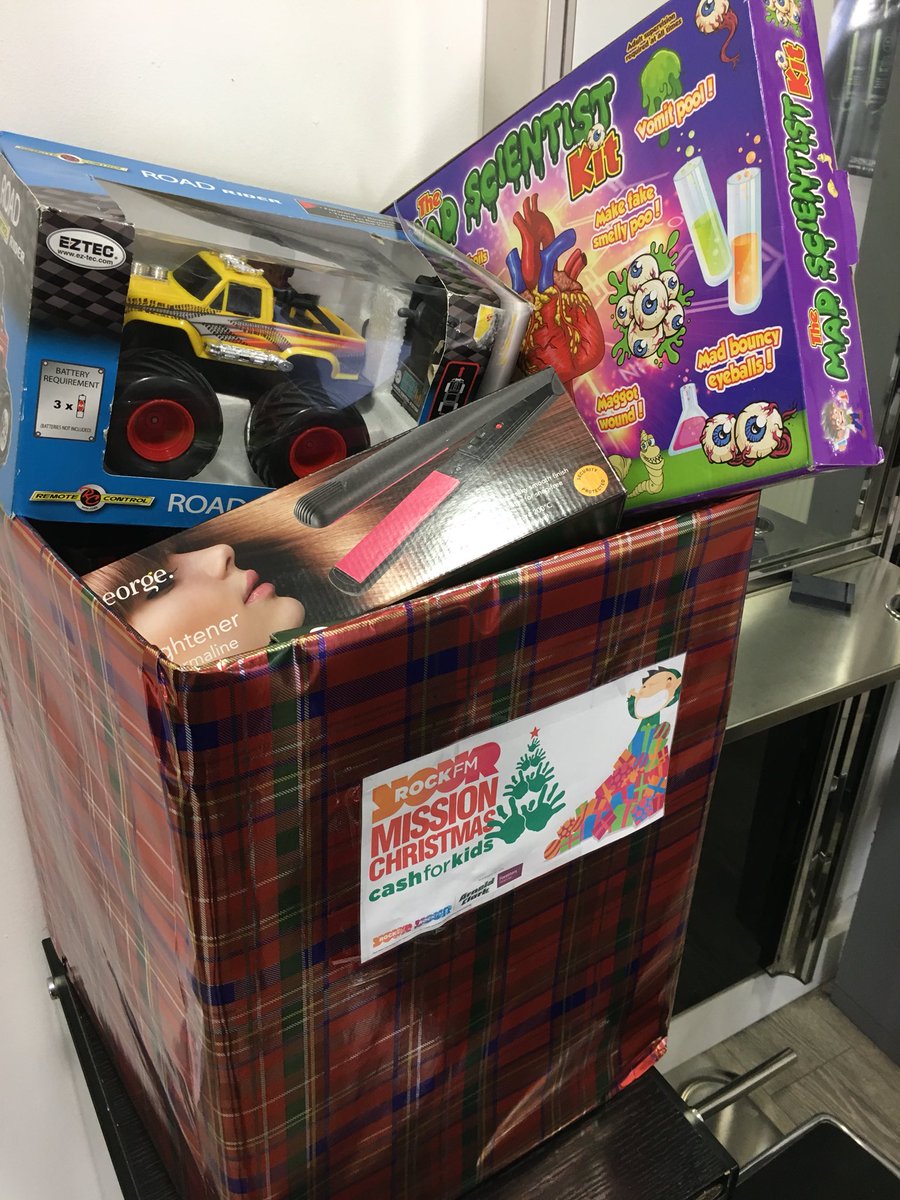 Masquerade Salon tweet media