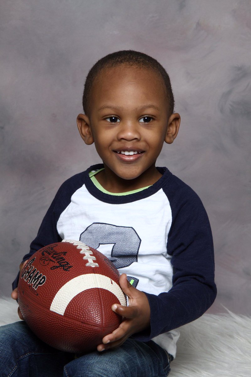 ParentLifeNet's tweet photo. Sweet TOUSON loves to laugh! His smile lights up the whole room :). Enter the code TOUSON for 5 extra entries. https://t.co/lx1hIWrpTA #CLB7 #BabyoftheDay https://t.co/gUUOeZOk63