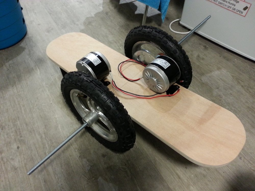 hackaday's tweet image. This self-balancing #skateboard on #HackadayIO will serve as fun daily transport: bit.ly/1QqkOMS