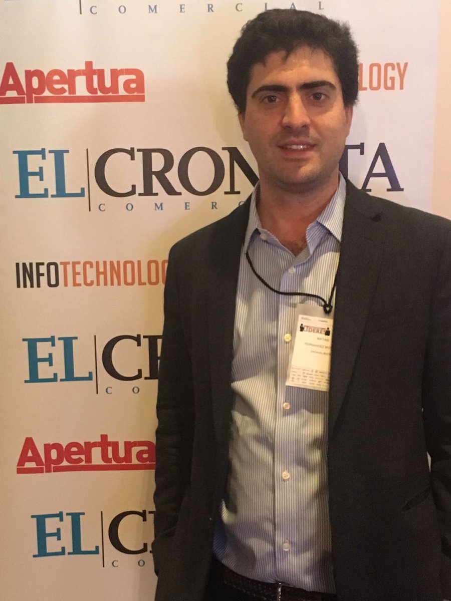 Vacavaliente's tweet photo. ¡Increible evento de líderes! Gracias @Cronistacom por esta invitación.
#LIDERES2017 https://t.co/9HzpktDnM1