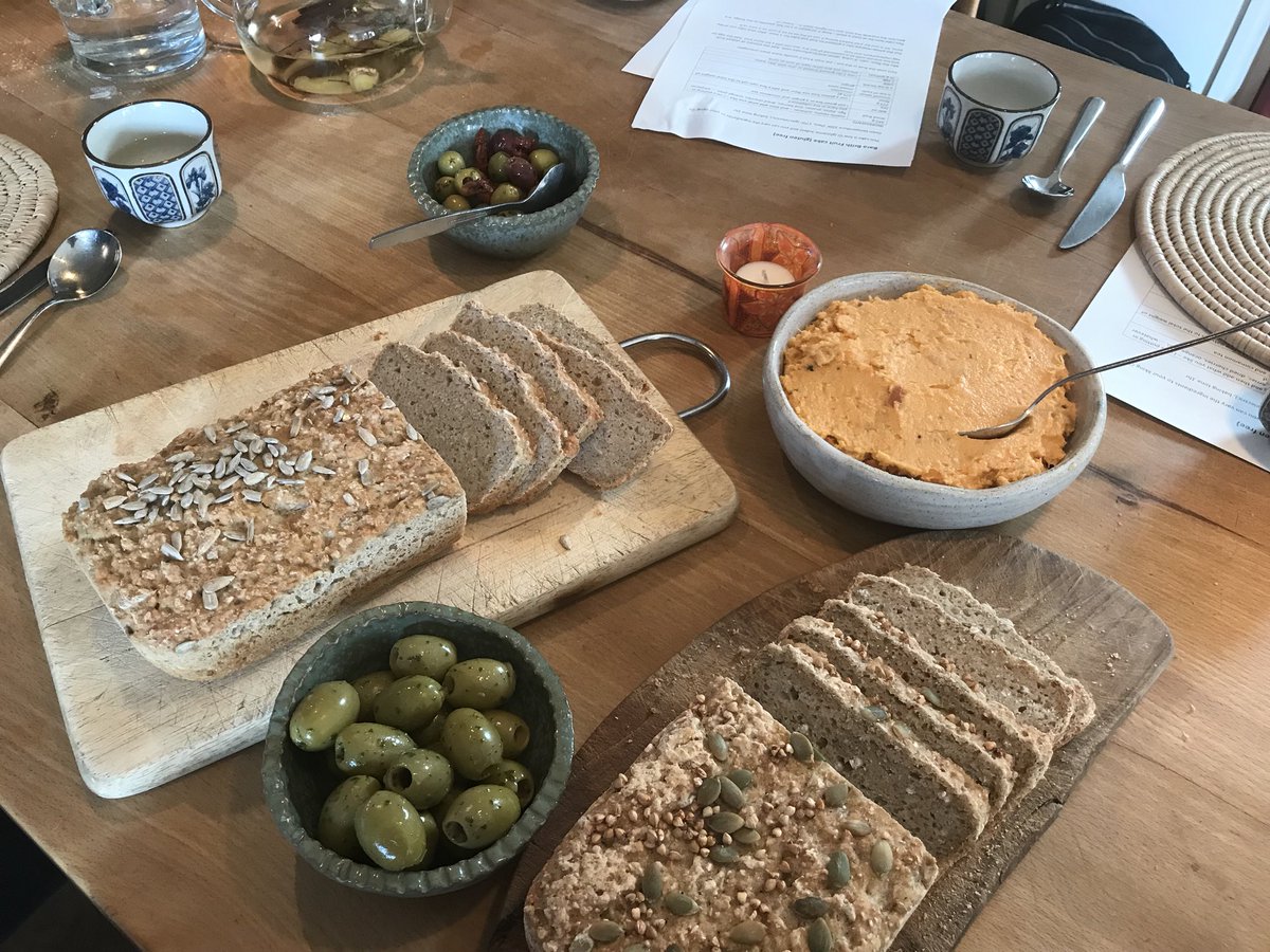michelekaye's tweet photo. Healthy delicious lunch #glutenfree bread, salad and butternut squash &amp; lentil curried soup #veganworkshop #herts https://t.co/yZeNGgFNC1