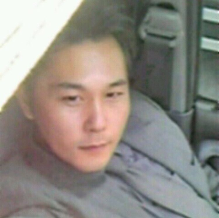 #拡散希望
#拡散RTお願いします 
食事だけと誘い、車に乗せられホテルでレイプされました。
約束のお金も払わず暴言吐かれました。
名古屋の植田駅周辺に住む、おそらく47歳のたかしという男です。
プリウスαに乗っています運転荒いです
これ以上被害出したくないので拡散お願いします。