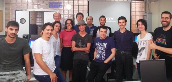 antoniojotasl's tweet photo. Oficialmente comienzan los JUEGOS DEL EXPERTO!! 🎮👏 Emocionado con las propuestas de proyectos de este año, buena gente, buenos equipos, a currar!! #postgrade #gamedev #videogames @ULPGC @EII_ULPGC @machanguillo https://t.co/mZcemYsjYB