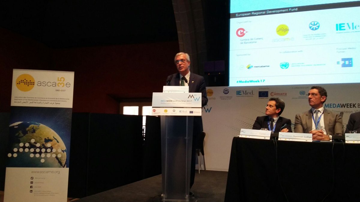 TGNAjuntament's tweet photo. Ahir els #JocsMediterranis van rebre un premi durant la gala d'@ascameorg, @cambrabcn, @UfMSecretariat i @IEMed_, a #MedaWeek2017.
➡ Aquest matí @pfballesteros ha presentat els Jocs a la inauguració de l'11a Setmana Mediterrània de Líders Econòmics.
ℹ https://t.co/oASwqrAyMz https://t.co/3OpeHTQa6V