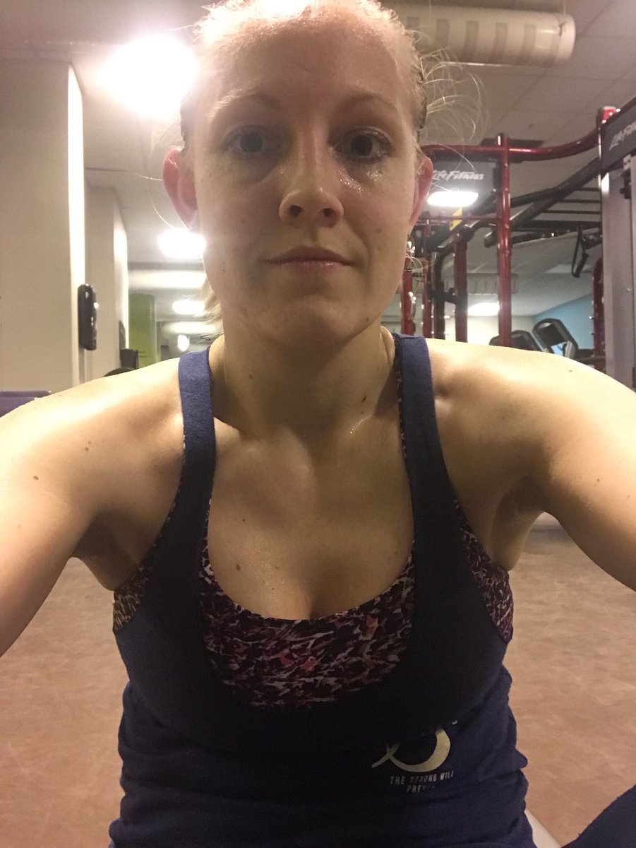 Maddemoms's tweet image. Hard work out 🏋️‍♂️ today #noexcuses #afterworkworkout #mpc2017 @MyPeakChallenge @SamHeughan @jordana_brown @F1ghtCamp