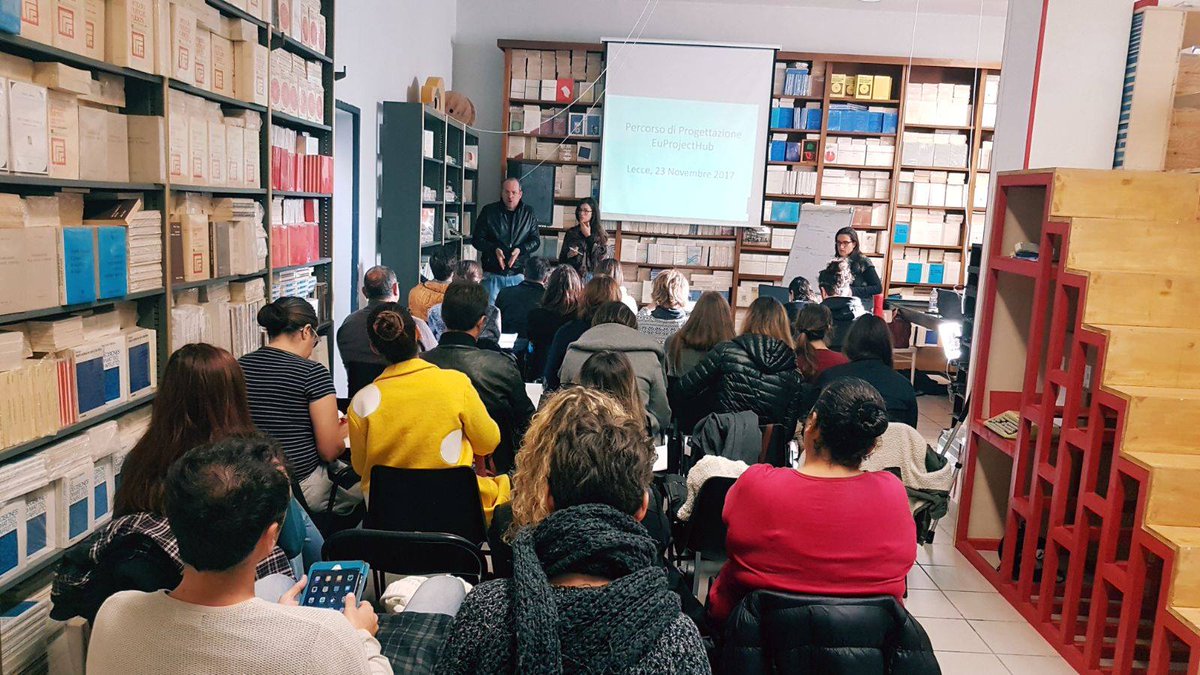 PugliaCreativa's tweet photo. Oggi a #Lecce la prima giornata del percorso #EuProjectHub - Corsi professionalizzanti con @DamaSalento @PugliaCreativa @Coolclublecce Prossimo appuntamento il 29 novembre! https://t.co/8KT9oPqpov
