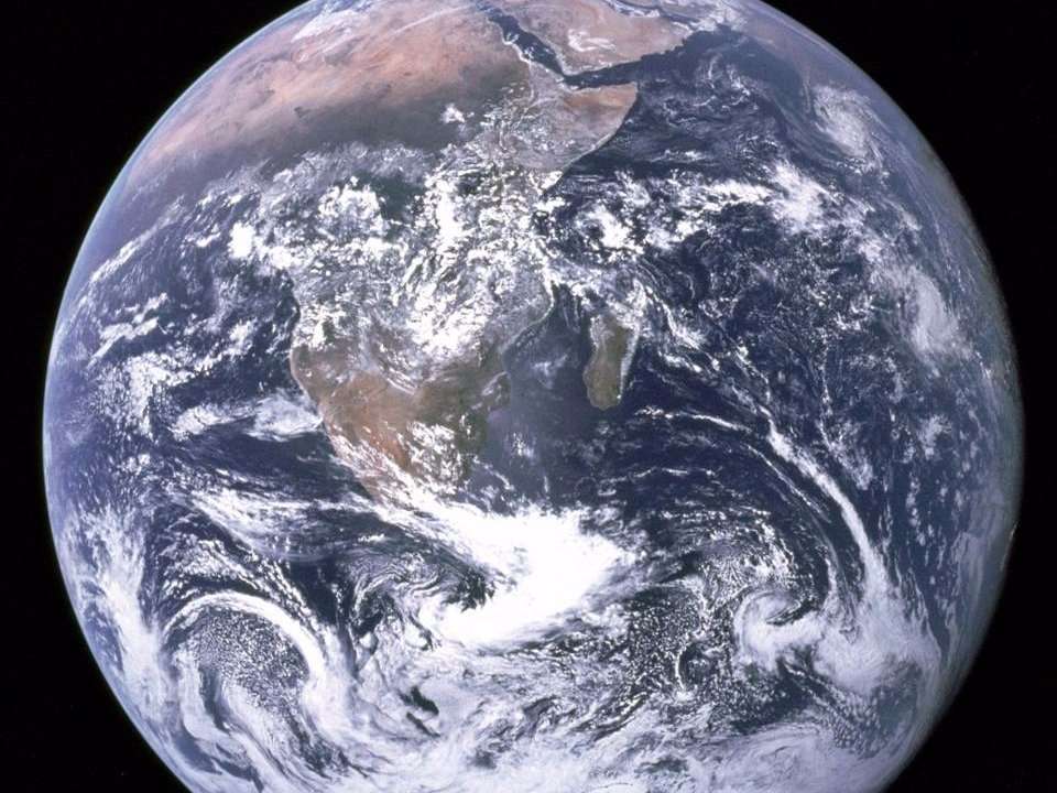 Die Erde dreht sich immer langsamer — das kann 2018 zu einer Reihe von Katastrophen führen. Mehr erfahren: aka.ms/Ocp4j1