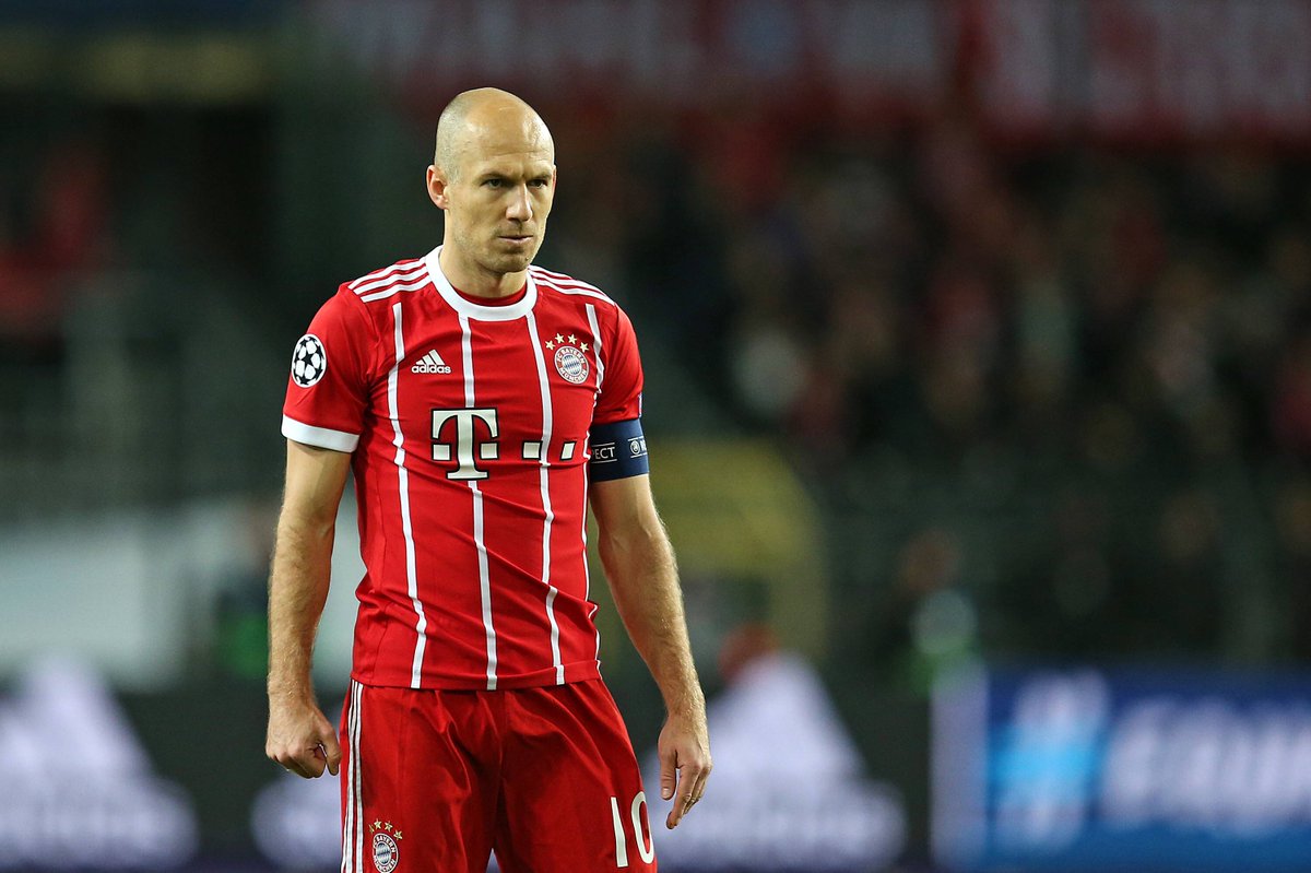 FCBayernEN's tweet photo. 🤕 @ArjenRobben has suffered a minor strain in his left thigh.
Get well soon, Arjen! 🙏 #FCBayern https://t.co/edNuXVBEl4