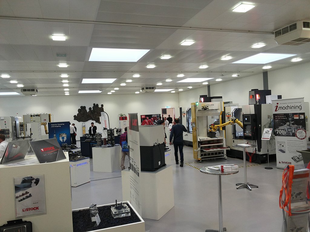 “Are you ready to get a new, fully automated colleague in your firm? Xcelerate, our innovative robot-arm that can load up any kind of CNC-machine will be ready to meet you at the Technologie Tage in Pfäffikon on 22-24 November every day from 09:00 until 17:00.”