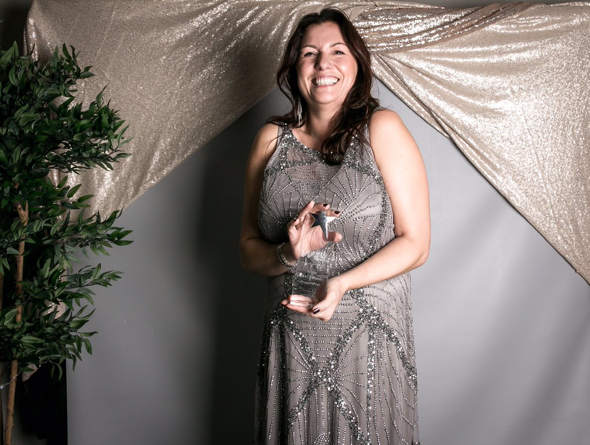 sarahbcomphoto's tweet photo. Proud to be a finalist for #SussexBWEA Good luck to all other finalists tomorrow. I will be there taking the winners pictures in the #glambooth £10 per picture plus digital file have a fab backdrop for 2017 #EBHour https://t.co/g2ICVnpaKR