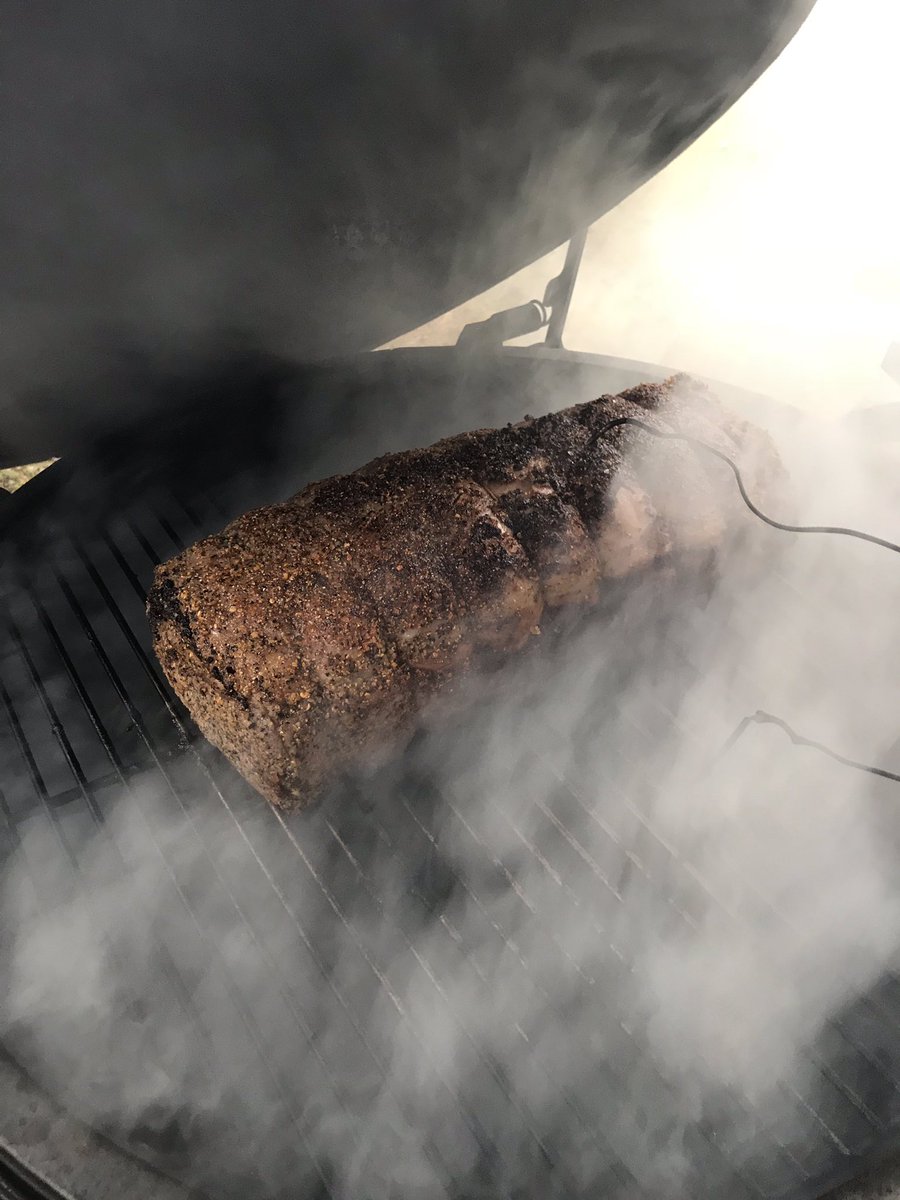 jonomorrison's tweet photo. Why cook a turkey when you have a wagyu prime rib to smoke?? Rosewood Beef.
Happy Thanksgiving.
@chefjoseandres https://t.co/s8apWvBchX