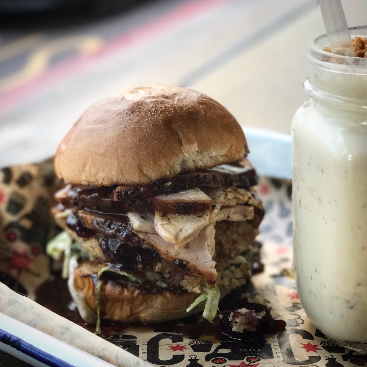 lew_nap's tweet photo. #ThanksGiving @ChuckBurgerBar tonight! #SmokedTurkey #SpicedBerry #WalnutStuffing #GrapeSalad washed down with #ApplePie #Milkshake
🇺🇸🦃👮🏻🎟 https://t.co/8fj5jhgTLu
