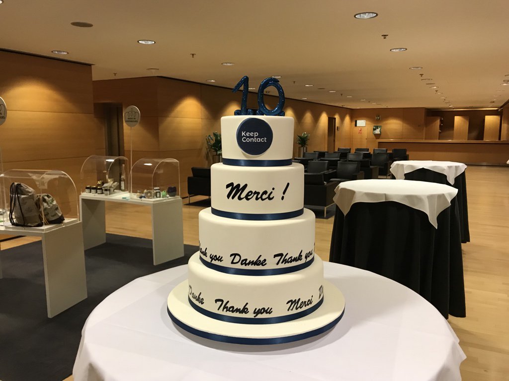 keepcontact's tweet photo. Beau gâteau n’est ce pas ? #TableRondeKeepContact https://t.co/4JoPvnzz1k