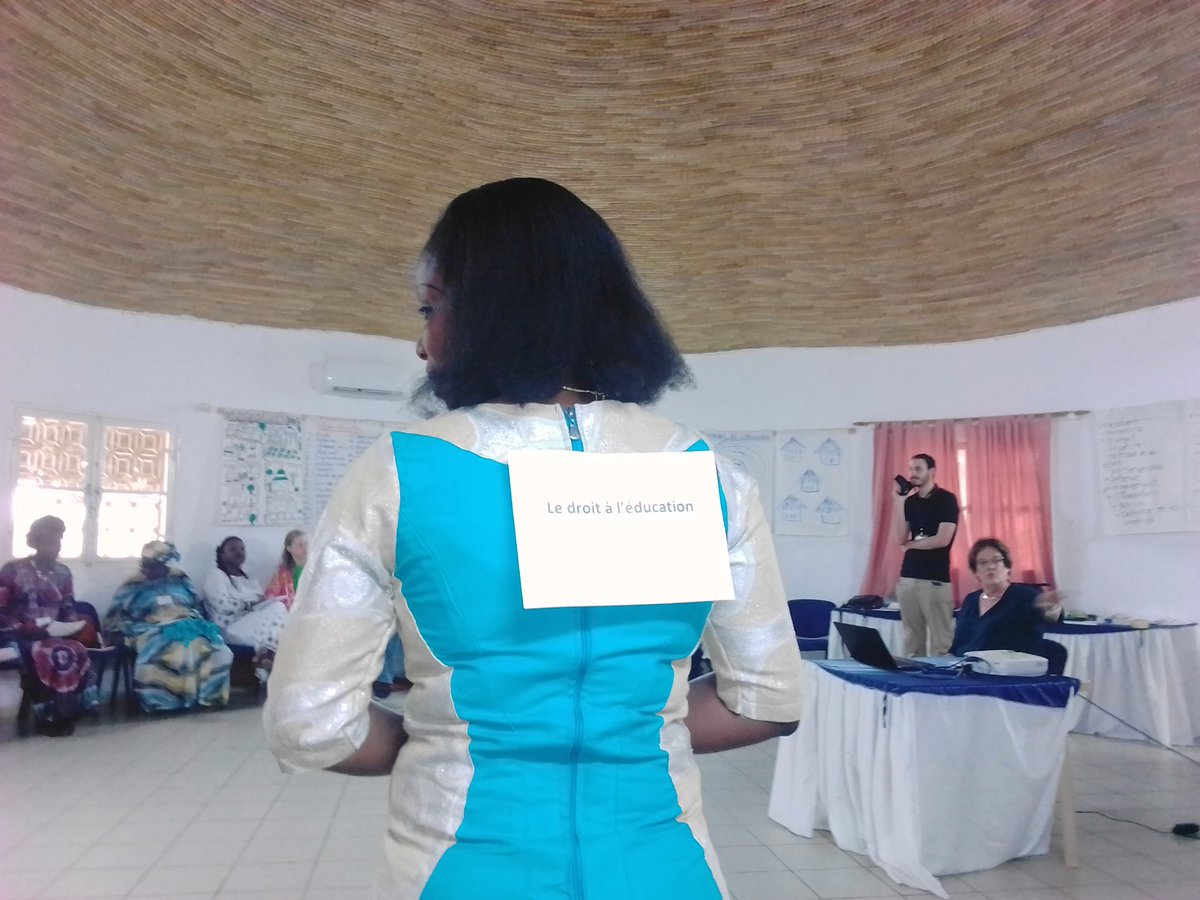 actionfemmes's tweet photo. #Genre_et_Pouvoir
Irad-gbazale, présidente de @actionfemmes pour renforcer ses capacités sur les théories de #Tostan
#femomedia @kingsuy #femmes #unionafricaine @rijliofficiel @connectionivoir #CIV225 @ongofaci #MFPES @IradGbazale #Genre https://t.co/PIjgqm6346
