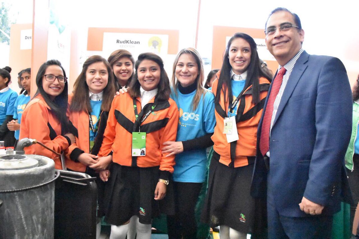sayonara2609's tweet photo. Llegan a la final de la #SEFCyT prototipos, carteles y ensayos que responden a las necesidades industriales y sociales. #MujeresInnovando #MujeresEnMovimiento https://t.co/1ZA9bE3FuO