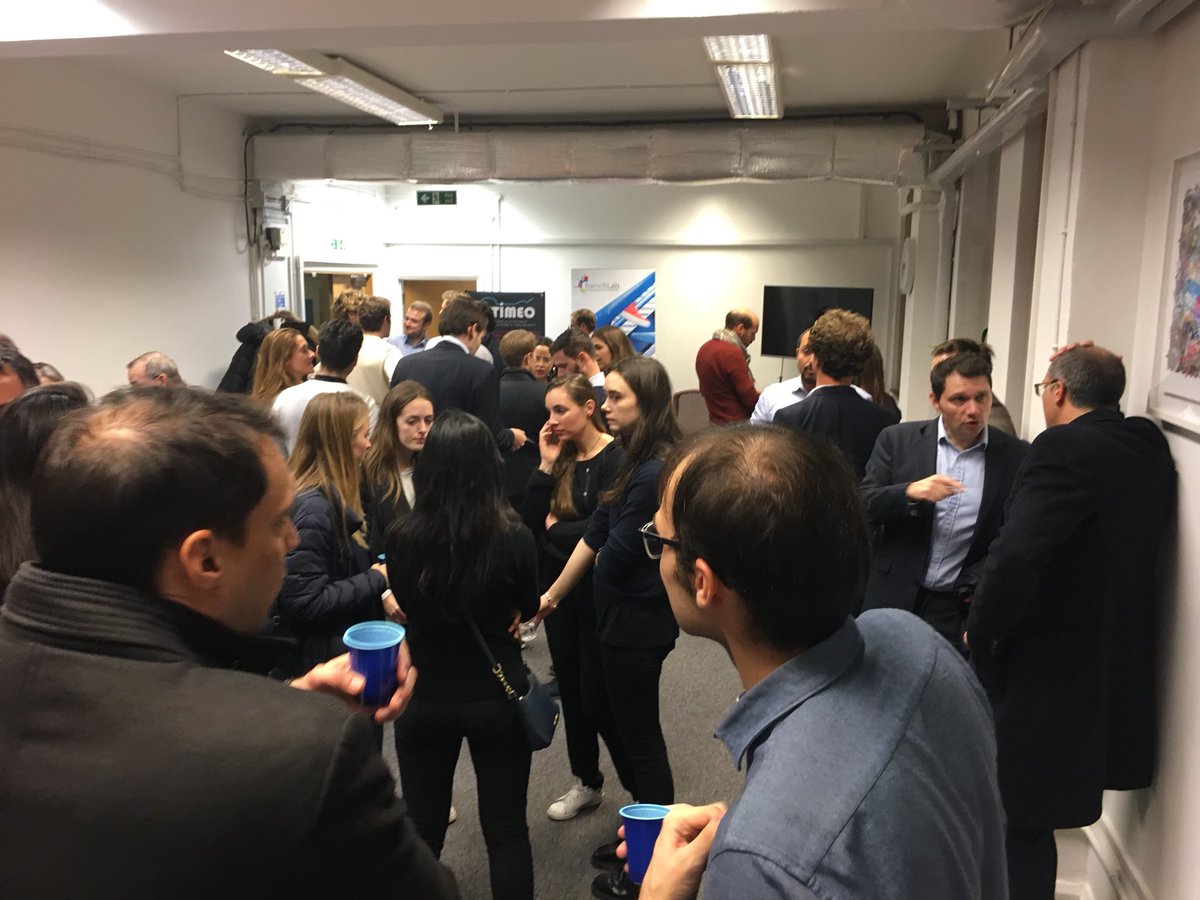 estimeo's tweet photo. Les startups sont dans les starting blocks ce soir avant le début de notre soirée pitch/networking à @eOfficeLondon nous acceuillons @CarvingLabs @WanaGames @Bexpat_uk @metadiet_ltd et #enovap pour le premier round de présentations. https://t.co/qWrjkaMDcA