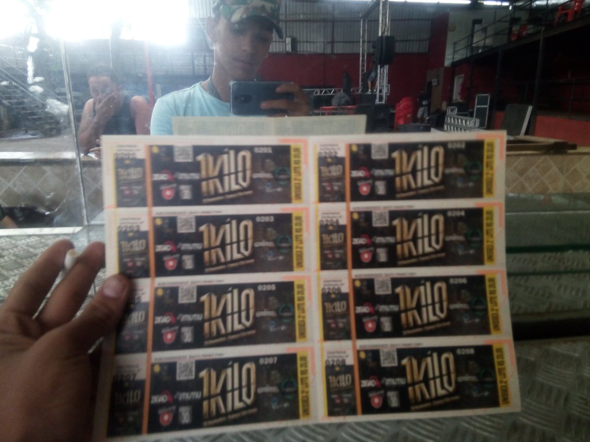 VitorMachado222's tweet photo. #1kiloESJ  ingresso cmg aqui no espaço brota https://t.co/BbtnADNJOl
