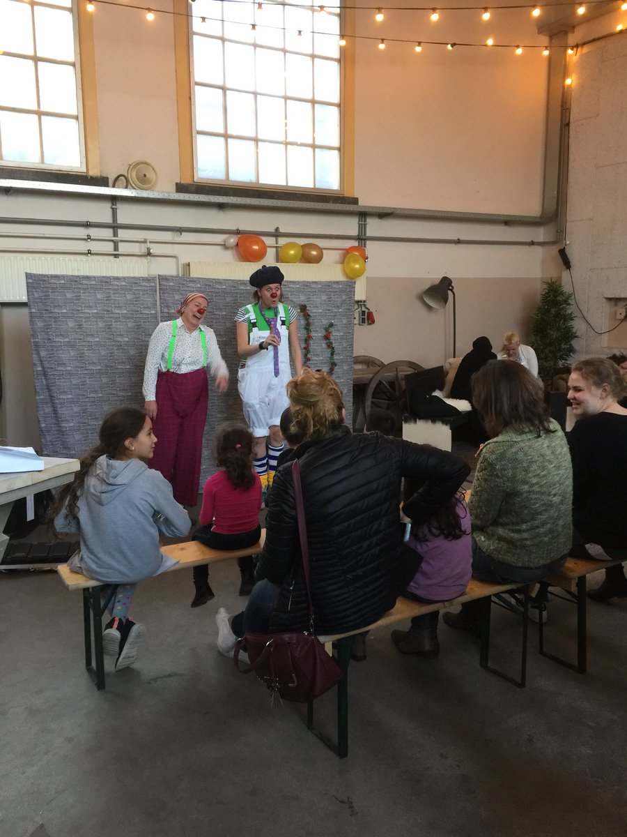 UUitdaging's tweet photo. #utrecht #krachtdag #ouders #kinderen #armoede een dag zonder zorgen met dank aan @Studiekring @PoliserviceBV @devolksbank @JCIUtrecht maatjes https://t.co/3LcAlzoN3J