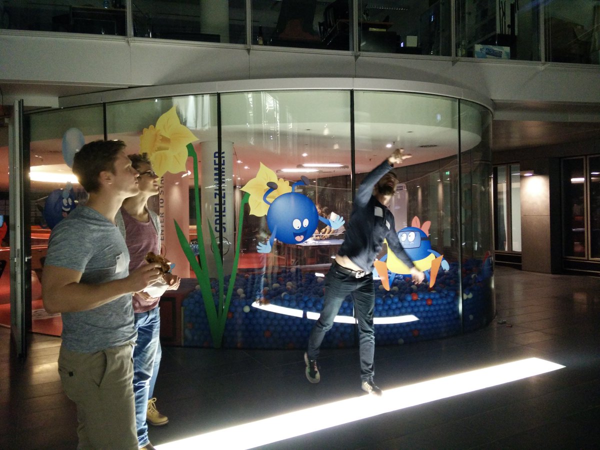 VeraLittleTree's tweet photo. Paperplane challenger at the @ministryoftest #meetup #munich @Presse_PAYBACK @PAYBACK_Careers https://t.co/PrRaEA1a4U