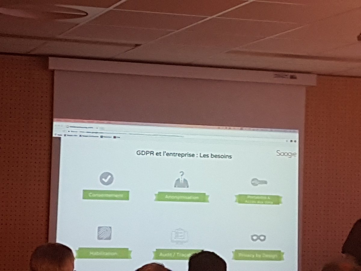 foreachcode's tweet image. #CodeursEnSeine de superbes conférences aujourd'hui :)