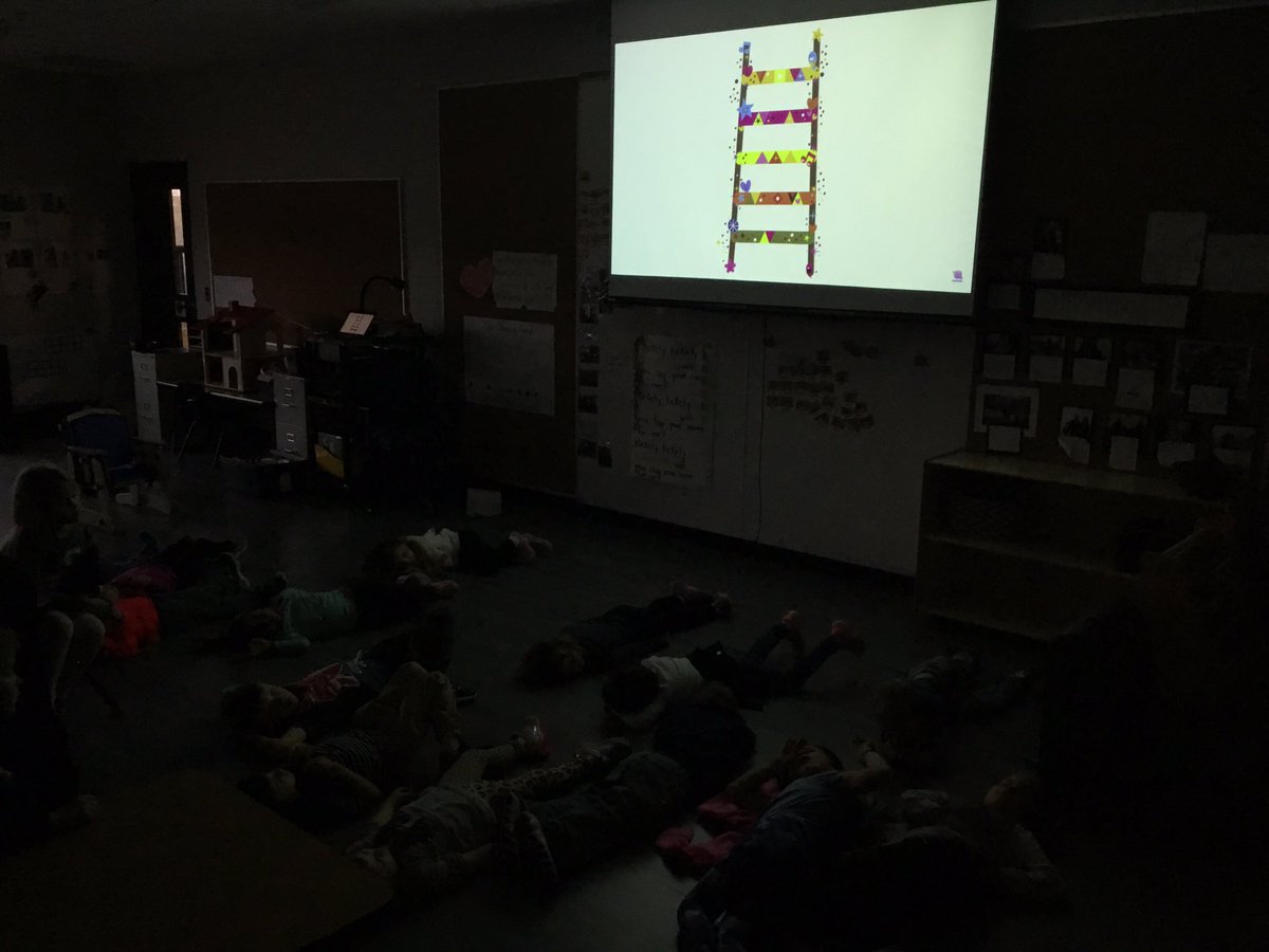 KEchicopee's tweet image. Taking a body break with guided meditation helps us regain our focus. Thanks @CosmicKidsYoga 🙏🏼 #relaxandrefocus #peacefulproductivity
