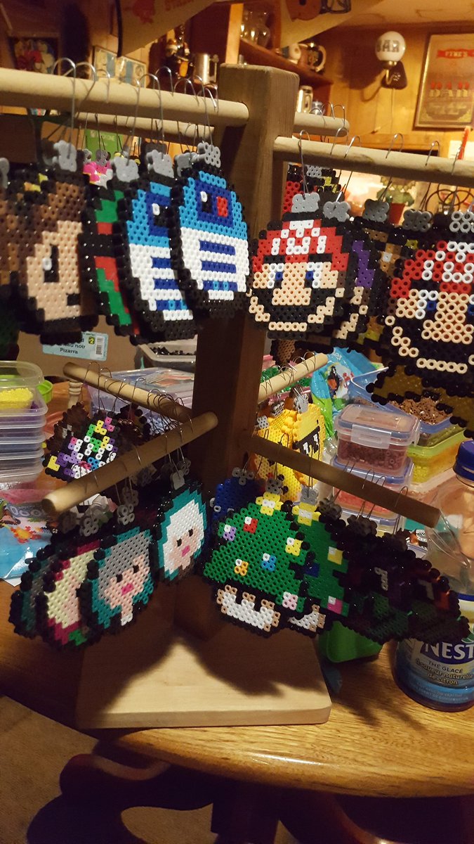8bitjenn's tweet photo. I'm taking part in my first Christmas craft show this weekend. Come by and check it out! #ottawacrafters #ottawa #buylocal #613makers https://t.co/rTMIpxEKsN