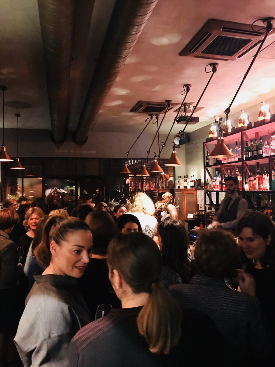 Soirée Women #AlumniATK du bureau de Paris ou quand les femmes prennent le contrôle d’un Gentlemen’s club en mode bar clandestin #womeninbusiness