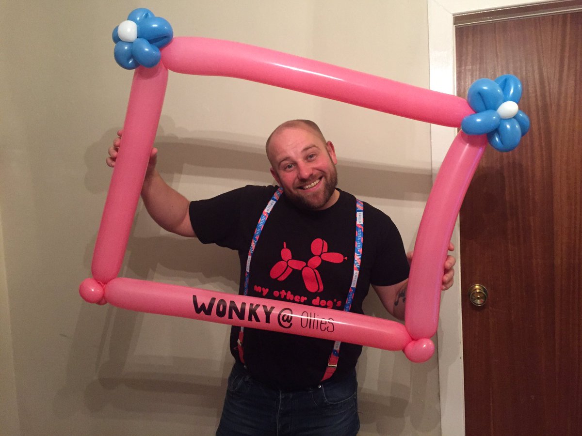 creative_partys's tweet photo. Getting ready for @olliesbelfast, pop in and get a photo with our balloon frame. #teamcp #wonky #ollies https://t.co/KrhvCgirEH