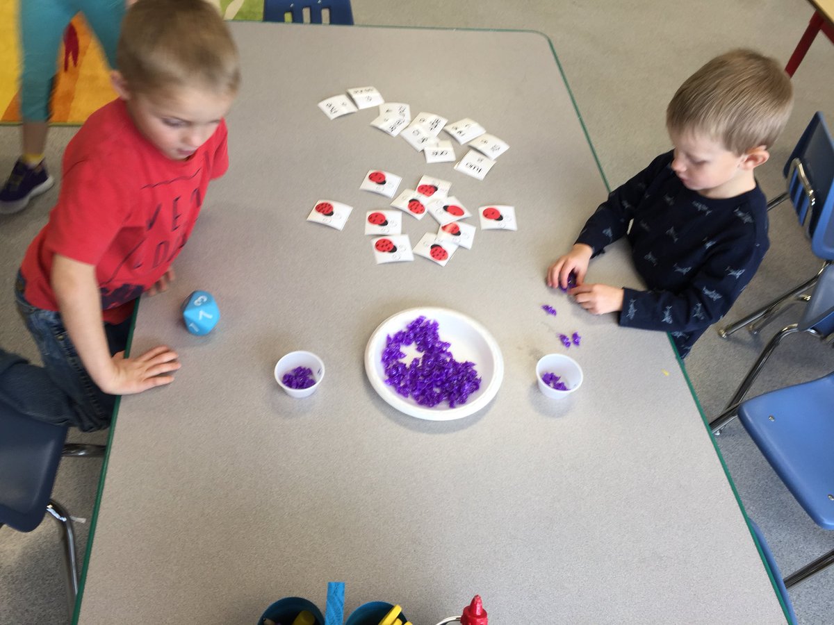 mrstswitz's tweet photo. Letter b- bucking bulls, balloons, bugs, beading &amp; bandaid bear. #bvalleyschool #csd71 https://t.co/BHmDG1PiIH