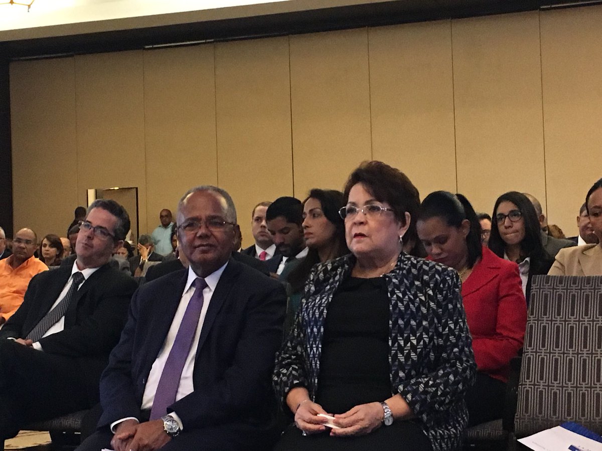 MESCYTRD's tweet photo. Con los puntuales planteamientos formulados por los rectores, hemos concluido el primer panel:  ‘La Educación Superior del Futuro: Perspectivas desde la Academia’. @AdruDO #ForoESFuturo https://t.co/VjRKbmHCtO