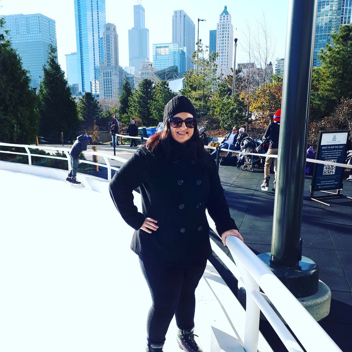 sabrinapirillo's tweet photo. I can never get enough of this city, thanks for a fantastic time #Chicago. I fell in love with you all over again ❤ @ChooseChicago #ChicagoHome #Travel #stravel @S_TRAVEL #travelwriter #Wanderlust #illinois #HappyThanksgiving2017 https://t.co/jpCjj5GGTD