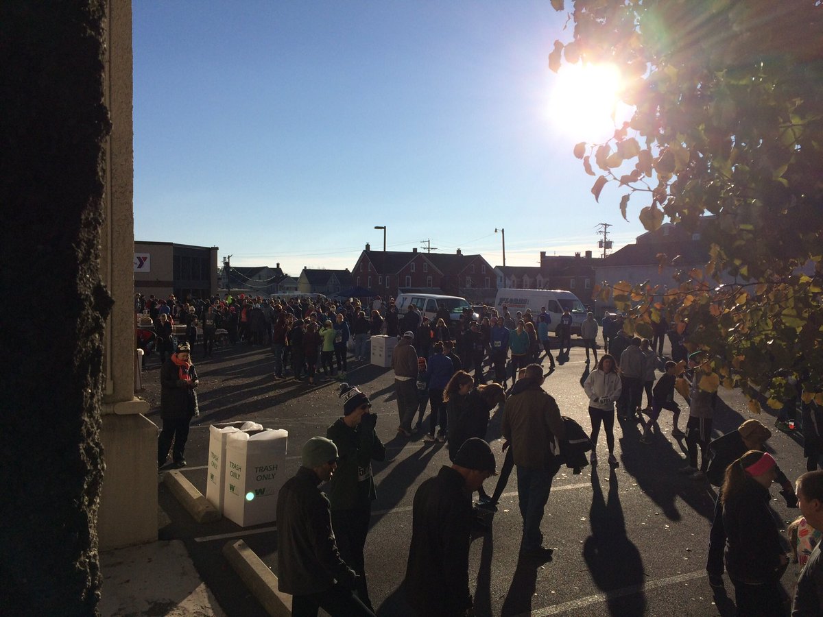 bdalek's tweet photo. Another great pumpkin pie 5K! Faster field than last year, but still a proud two pie family #RunForPie https://t.co/1cmPWqNJNF