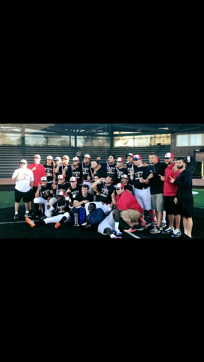 LpRails18's tweet photo. Thankful for so many things. But when it comes to ball - thankful for my coaching staff, and a bunch of tough-hard working dudes!!!

#Rails https://t.co/gWCuSy0hdn