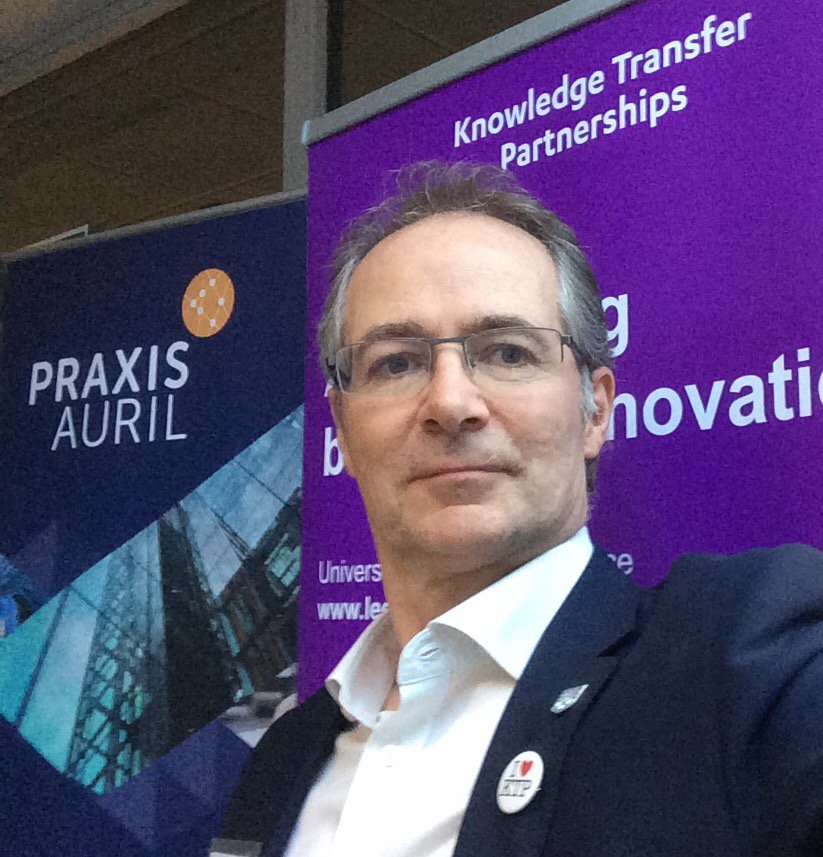 Fielding20's tweet photo. See my shiny KTP badge @AR_Cameron https://t.co/1gxAbYr6Uh
