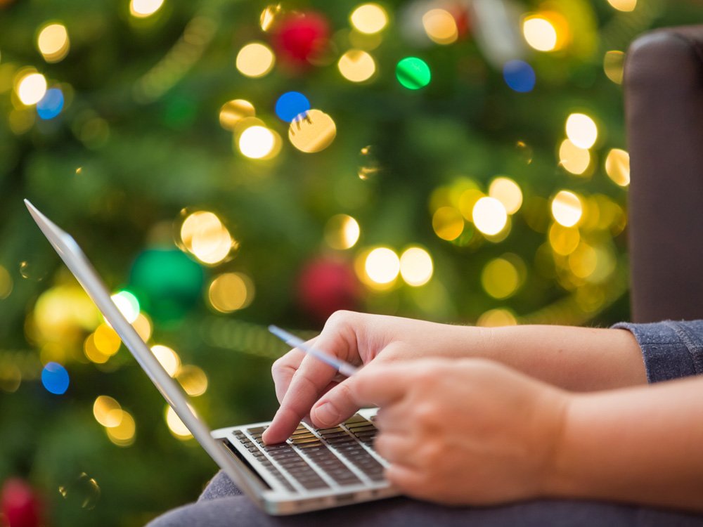 eBayCanadaBiz's tweet photo. @astairsk tells us how SMBs can maximize their online holiday game to make this season their best one yet. via @financialpost https://t.co/aApkdnILfB https://t.co/PfzaTim0HW